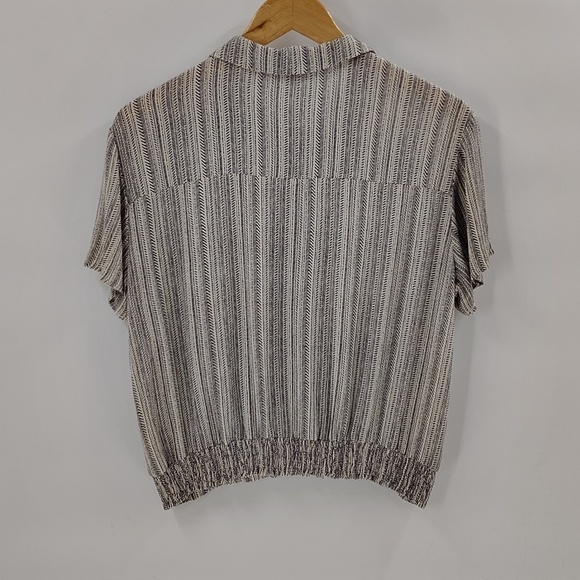 Cara Loren Women's Button Up Striped Blouse Large Cream Black Crop Top - Picture 7 of 8